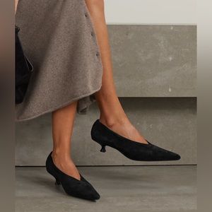 SOLD $890 Khaite Seville Black Suede V-Neck Sharp Kitten Pumps Heels 37